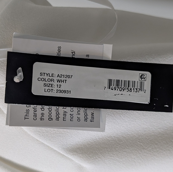 Betsy & Adam White Cape Sleeve Dress - Picture 5 of 10